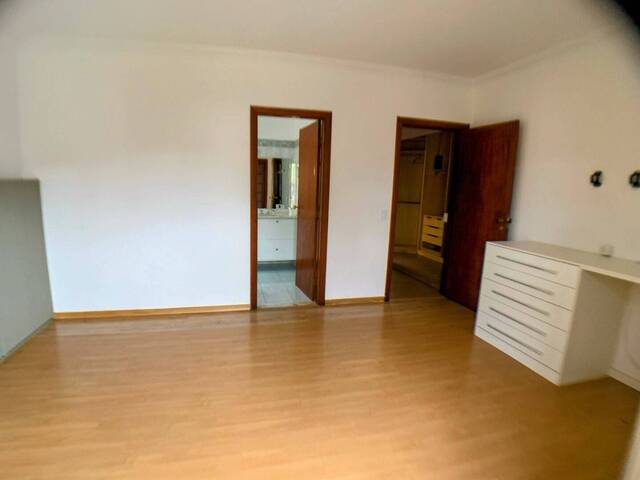 Casa para Locação em Santana de Parnaíba - 2