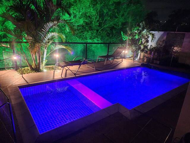 Casa para Venda em Santana de Parnaíba - 3