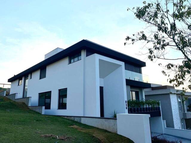 Casa para Venda em Santana de Parnaíba - 3