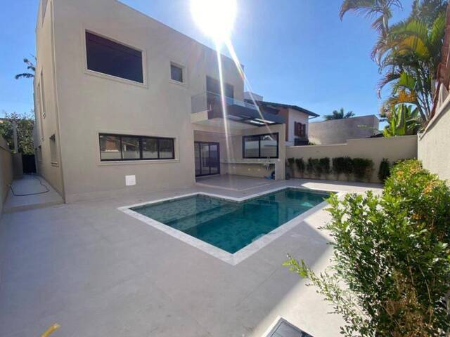 Casa para Venda em Santana de Parnaíba - 5