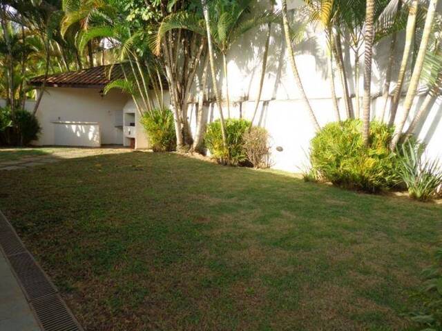 Casa para Venda em Santana de Parnaíba - 3