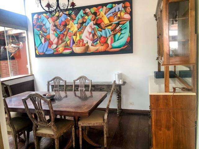 Casa para Venda em Santana de Parnaíba - 2