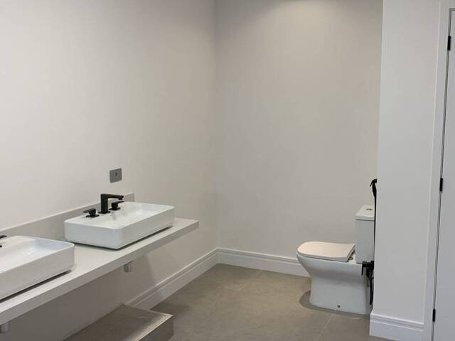 Casa para Venda em Santana de Parnaíba - 4