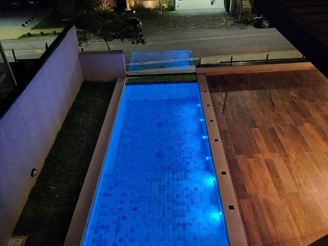 Casa para Venda em Santana de Parnaíba - 3