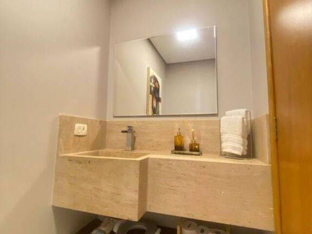 Casa para Venda em Santana de Parnaíba - 2