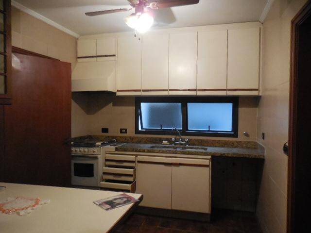 Casa para Venda em Santana de Parnaíba - 2