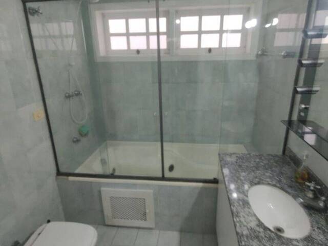 Casa para Venda em Santana de Parnaíba - 2