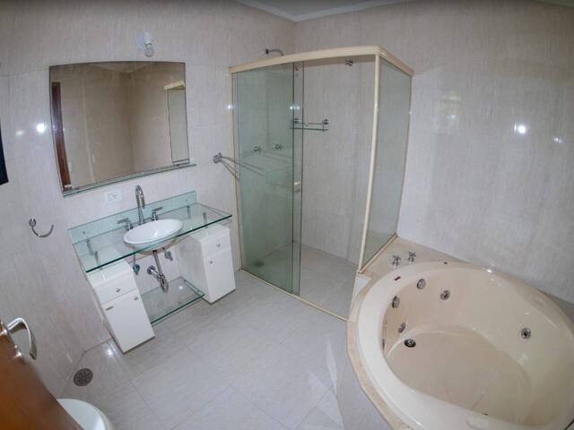 Casa para Venda em Santana de Parnaíba - 5