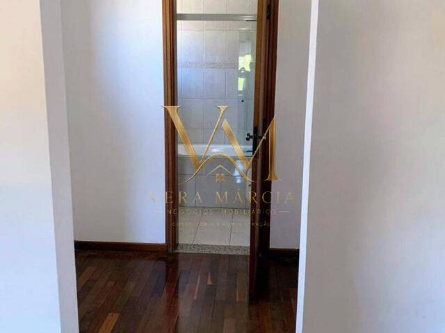 Casa para Locação em Santana de Parnaíba - 2