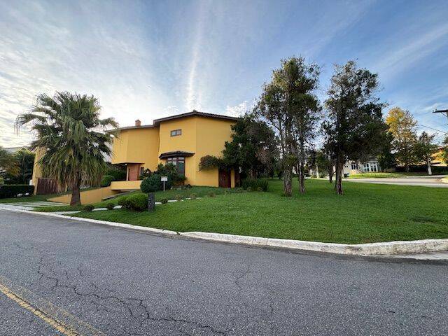 Casa para Venda em Santana de Parnaíba - 2