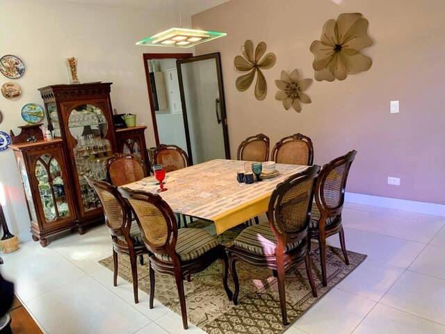 Casa para Venda em Santana de Parnaíba - 4