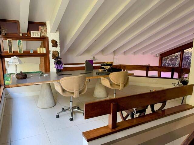 Casa para Venda em Santana de Parnaíba - 5