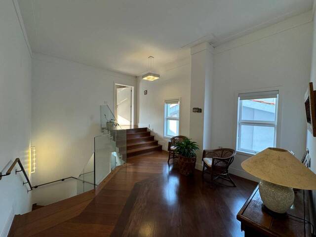 Casa para Venda em Santana de Parnaíba - 2