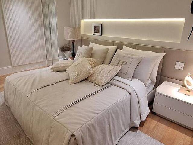 Casa para Venda em Santana de Parnaíba - 3