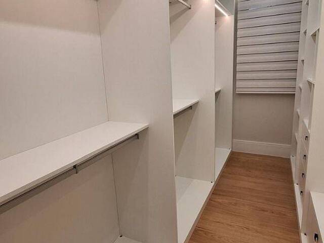 Casa para Venda em Santana de Parnaíba - 4