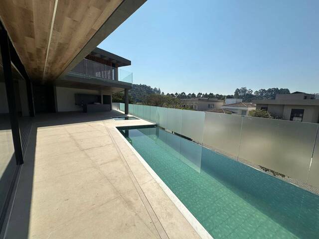 Casa para Venda em Santana de Parnaíba - 3