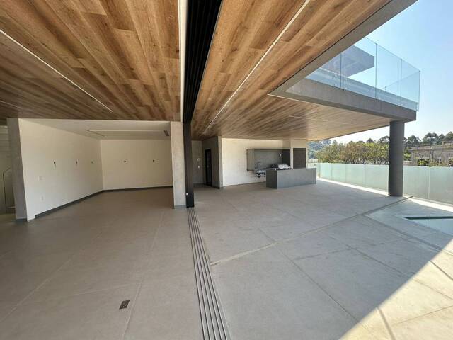 Casa para Venda em Santana de Parnaíba - 4