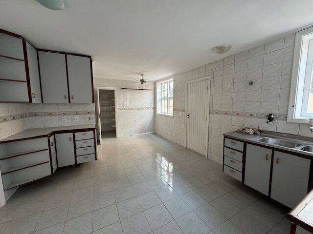 Casa para Venda em Santana de Parnaíba - 4