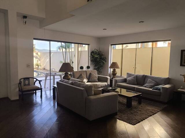 Casa para Locação em Santana de Parnaíba - 2