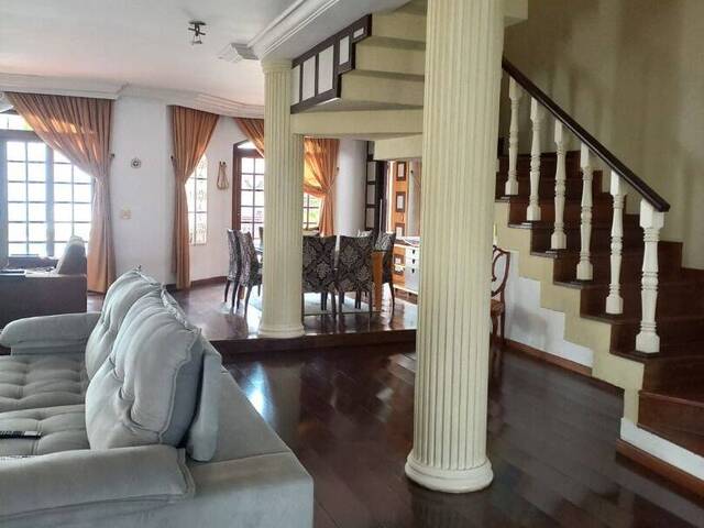 Casa para Venda em Santana de Parnaíba - 4