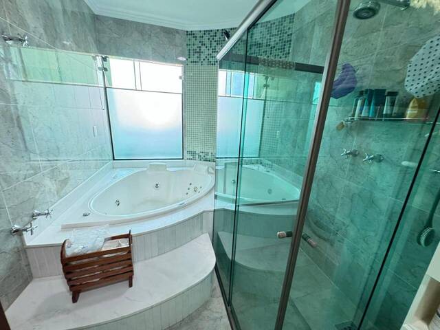 Casa para Venda em Santana de Parnaíba - 4