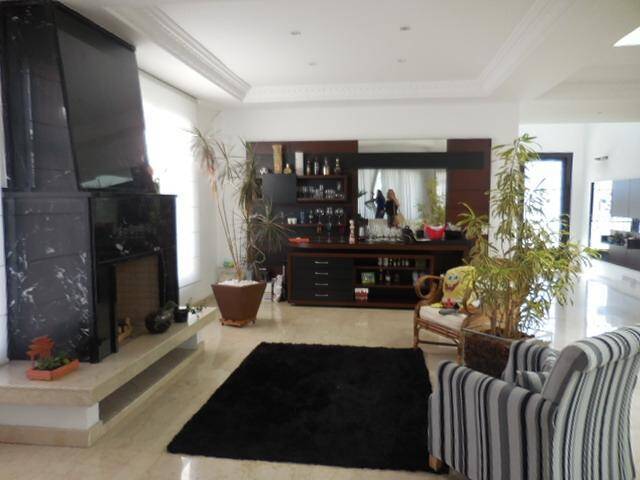 Casa para Venda em Santana de Parnaíba - 2