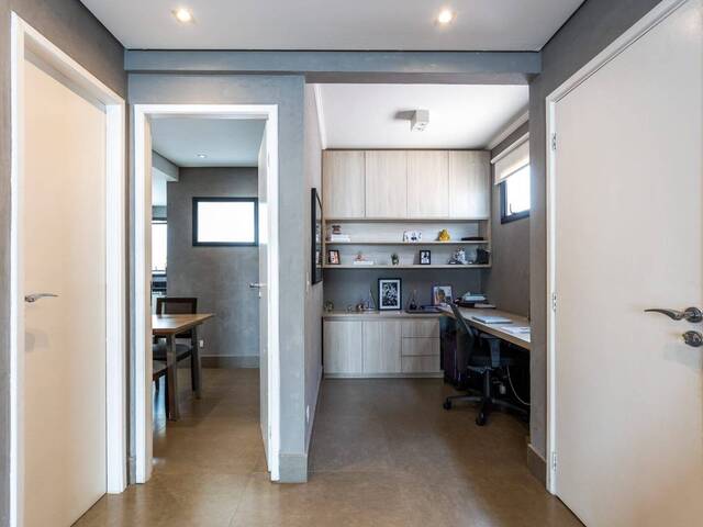 Casa para Venda em Santana de Parnaíba - 3