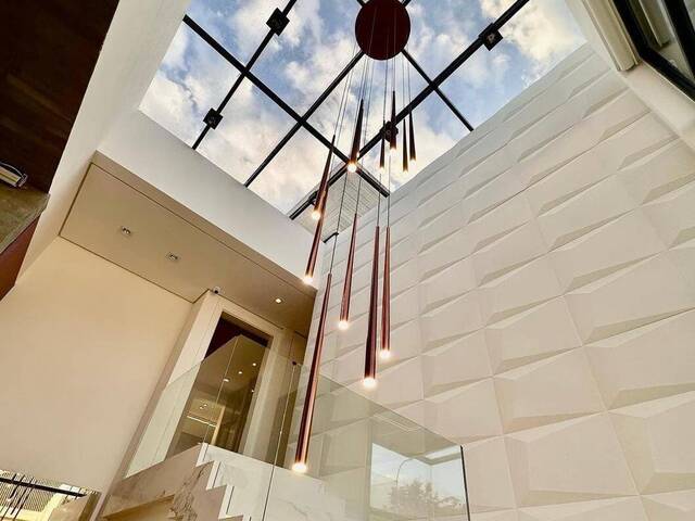 Casa para Venda em Santana de Parnaíba - 4