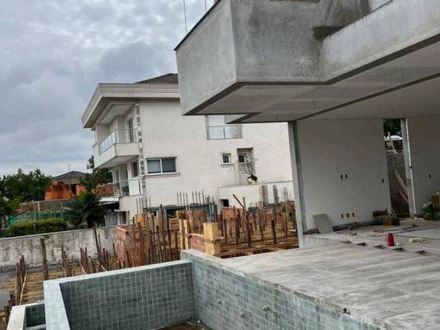 Casa para Venda em Santana de Parnaíba - 2