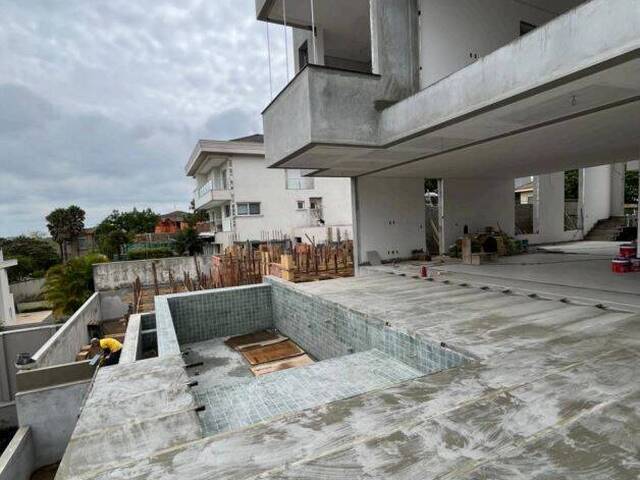 Casa para Venda em Santana de Parnaíba - 4