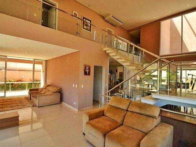 Casa para Venda em Santana de Parnaíba - 4