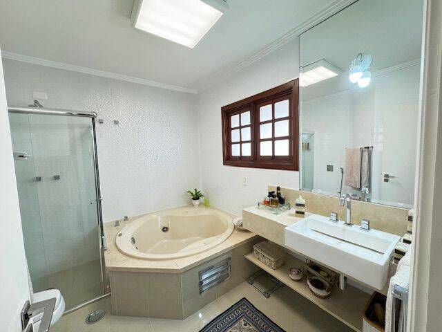 Casa para Venda em Santana de Parnaíba - 2