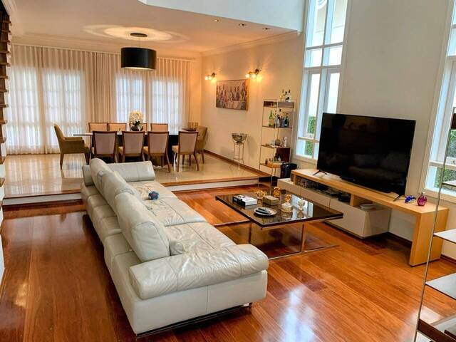 Casa para Venda em Santana de Parnaíba - 2