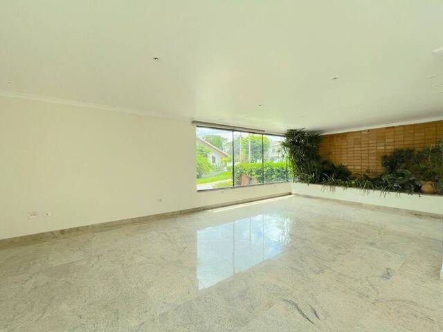 Casa para Locação em Santana de Parnaíba - 3