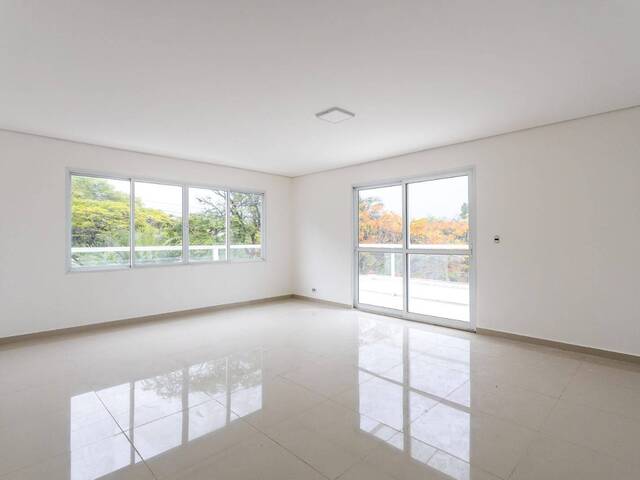 Casa para Venda em Santana de Parnaíba - 5