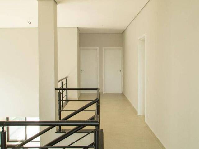 Casa para Venda em Santana de Parnaíba - 5