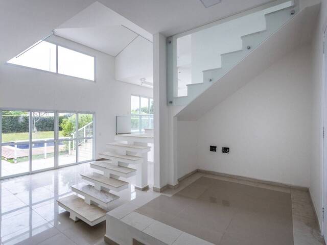 Casa para Venda em Santana de Parnaíba - 3