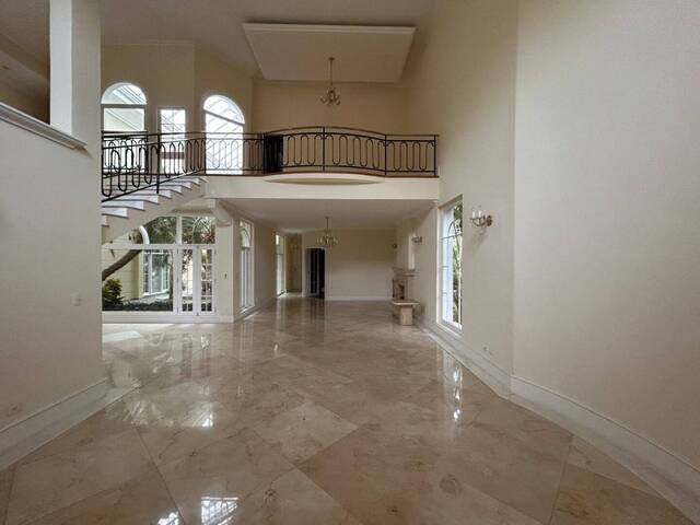 Casa para Locação em Santana de Parnaíba - 4