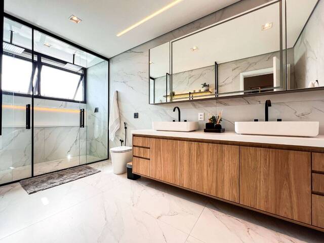 Casa para Venda em Santana de Parnaíba - 4