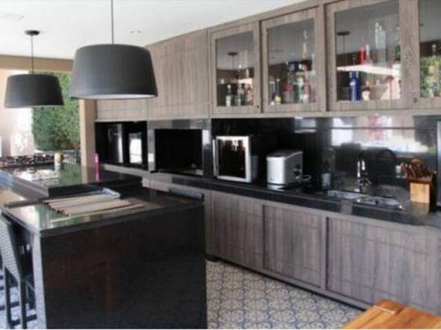 Casa para Venda em Santana de Parnaíba - 5