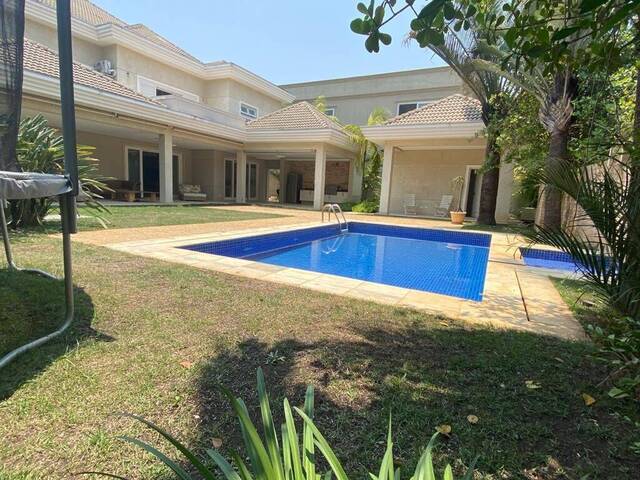 Locação em Residencial Três (Tamboré) - Santana de Parnaíba