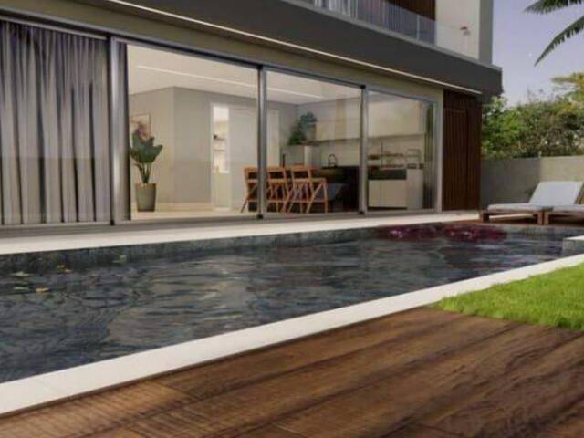 Casa para Venda em Santana de Parnaíba - 3