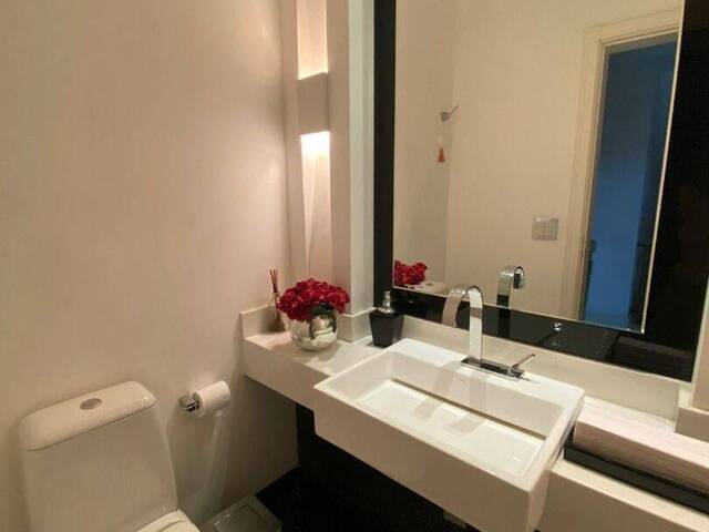 Casa para Venda em Santana de Parnaíba - 5