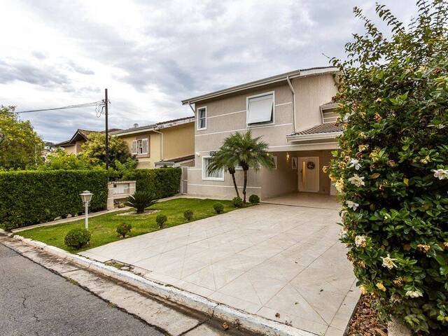 Casa para Venda em Santana de Parnaíba - 2