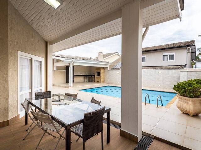 Casa para Venda em Santana de Parnaíba - 3