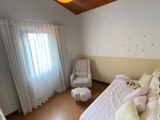 Casa para Venda em Santana de Parnaíba - 5