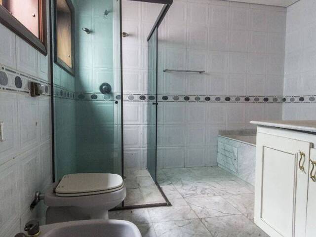Casa para Venda em Santana de Parnaíba - 3