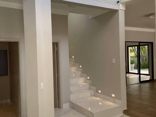 Casa para Venda em Santana de Parnaíba - 5