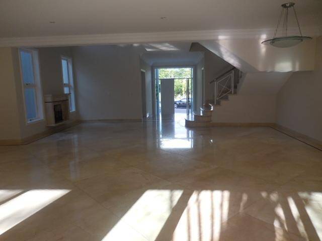 Casa para Venda em Santana de Parnaíba - 3