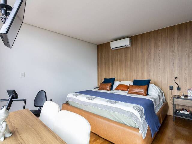 Casa para Venda em Santana de Parnaíba - 4